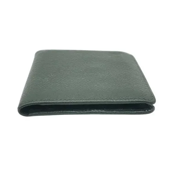 Louis Vuitton Taiga Green3 Cult Card Wallet W/ Dust Bag
